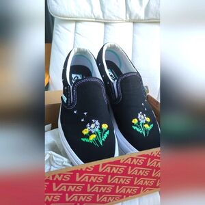 Vans comfy cush floral sneaker skater emo style